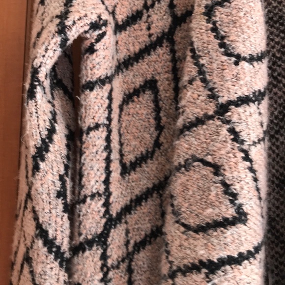 Bar lll open front sweater - Picture 2 of 2